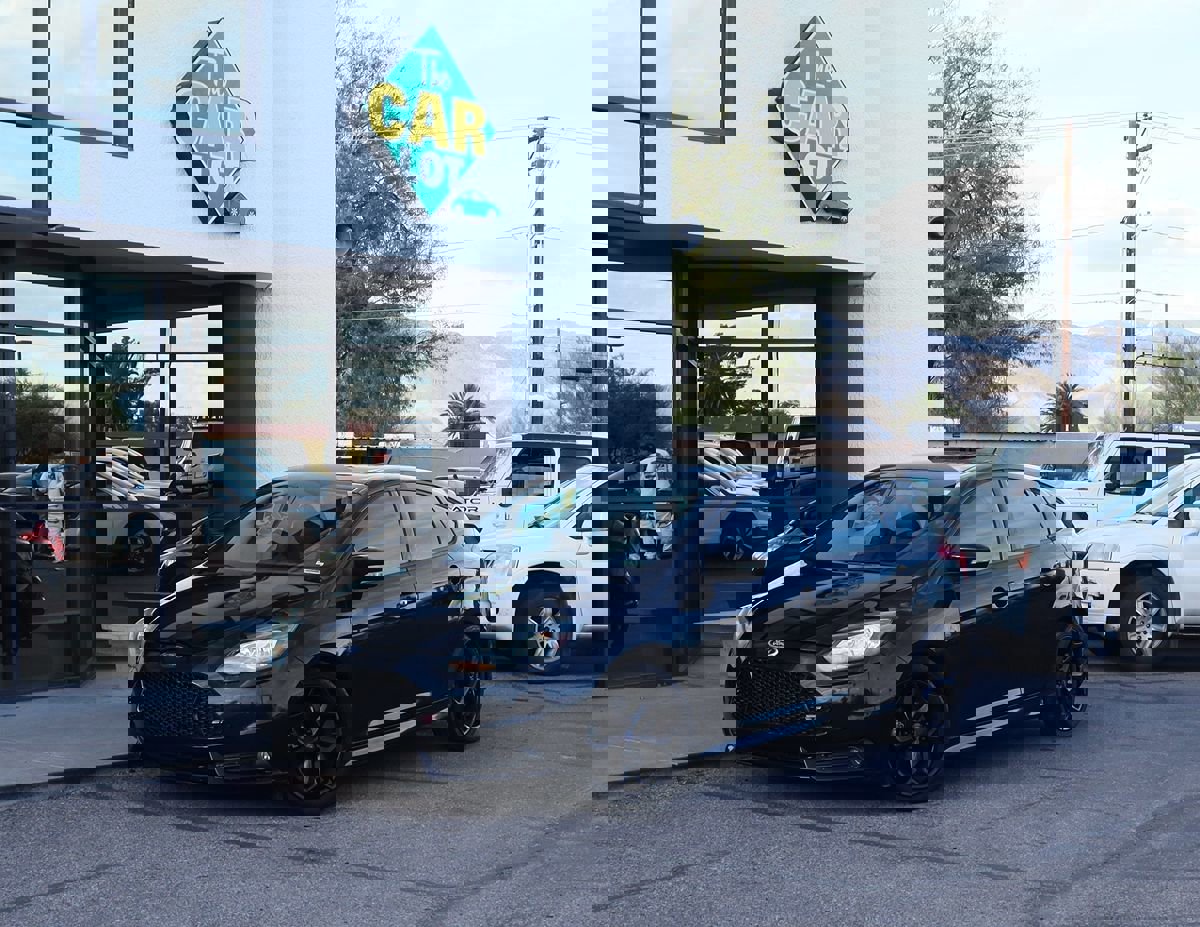 Used 2014 Ford Focus ST image 2