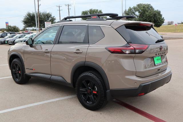 Certified 2025 Nissan Rogue SV image 10