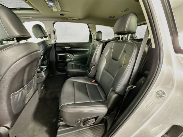 Used 2025 Kia Telluride S AWD/4WD image 27