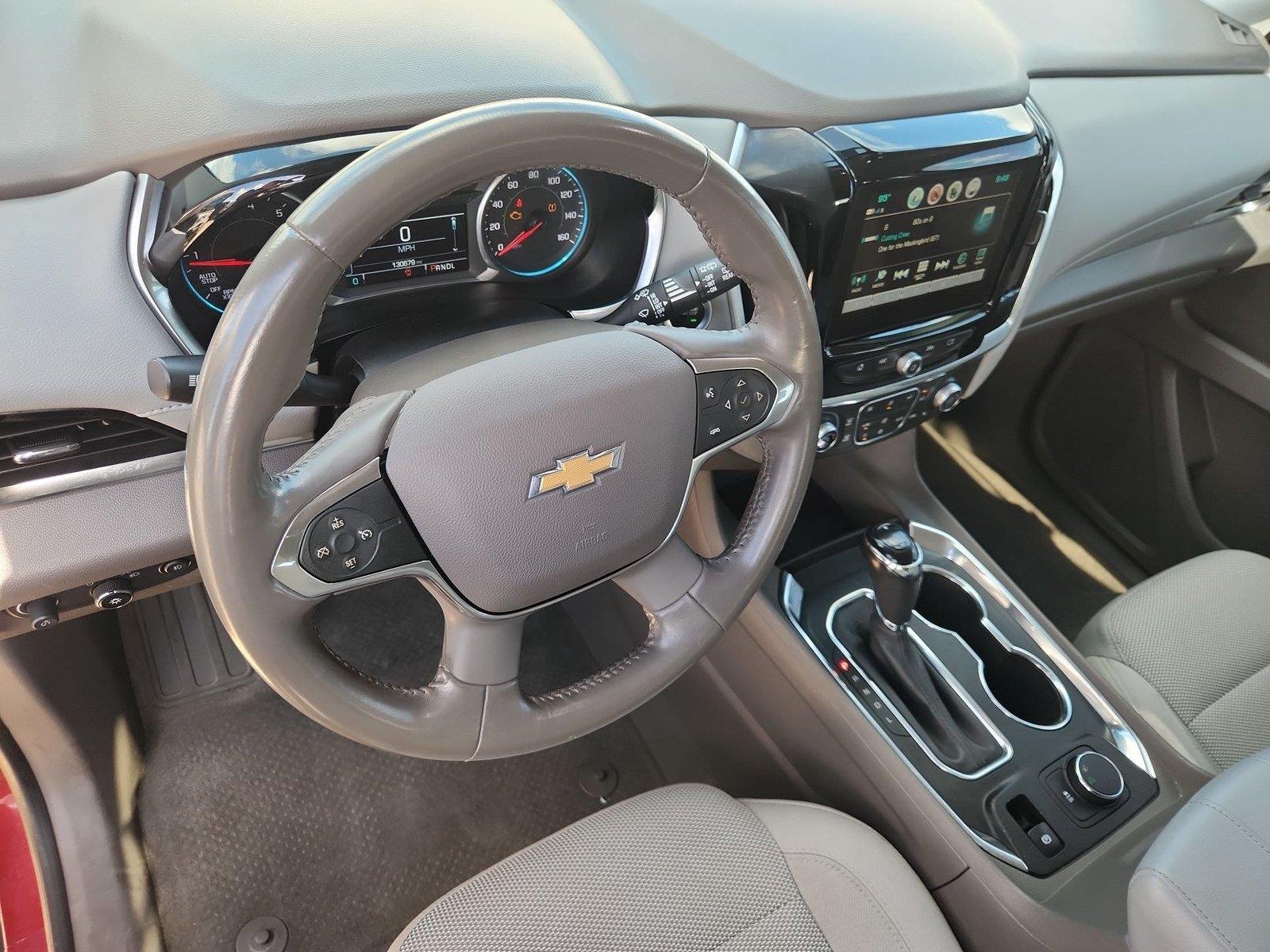 Used 2018 Chevrolet Traverse LT FWD image 10
