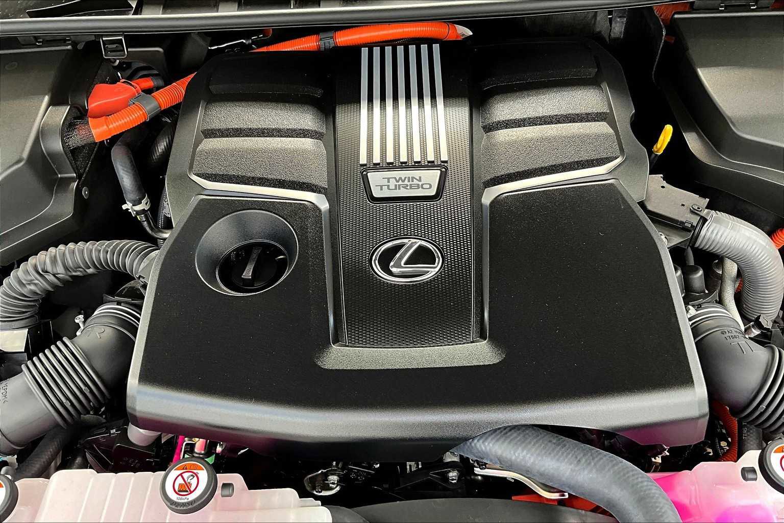 New 2025 Lexus LX 700h Luxury image 17