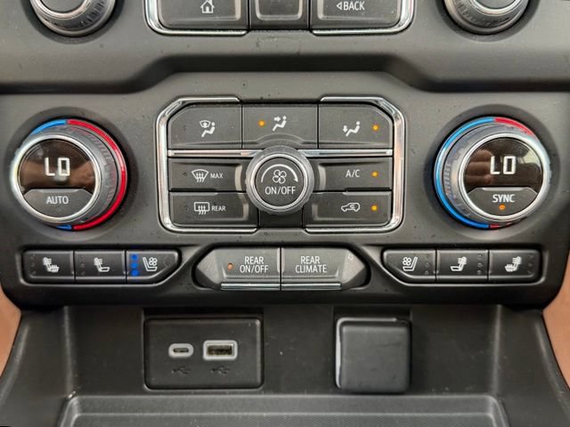 Certified 2024 Chevrolet Tahoe High Country AWD/4WD image 32