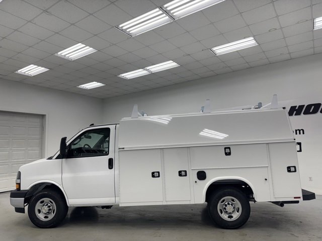 New 2026 Chevrolet Express 3500 w/ Power Convenience Package image 8