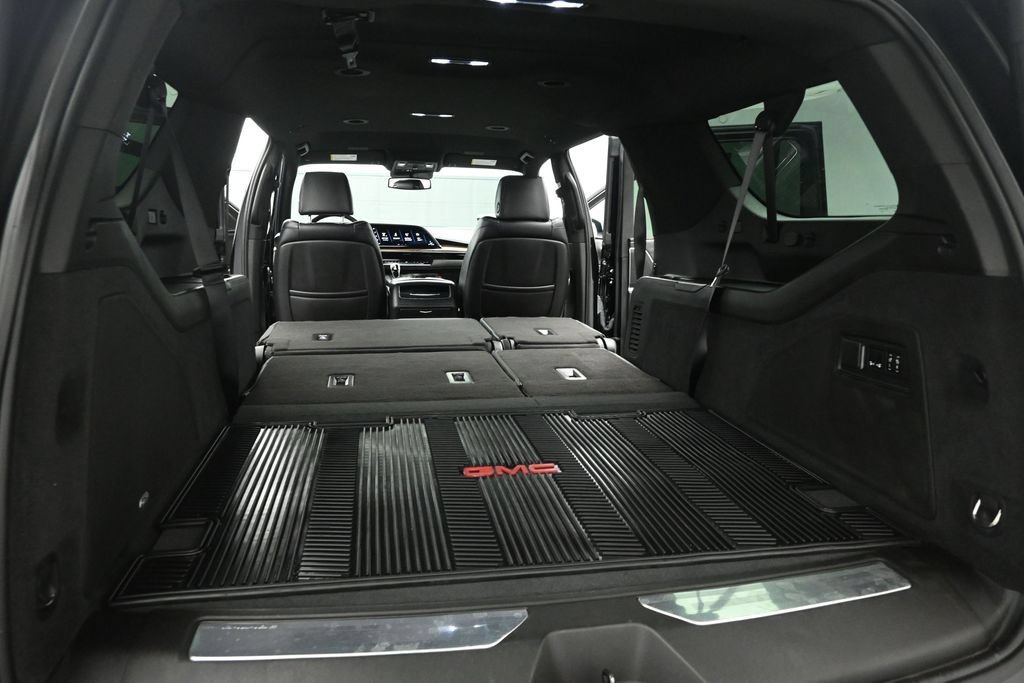 Used 2021 Cadillac Escalade ESV Luxury AWD/4WD image 26