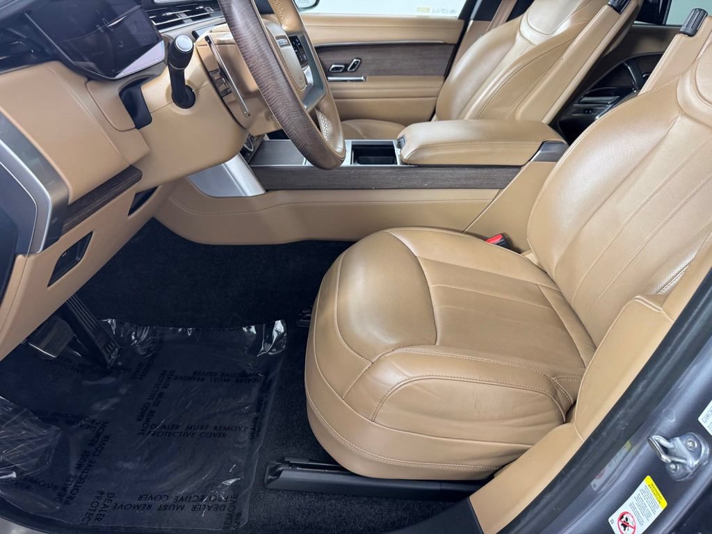 Used 2023 Land Rover Range Rover Long Wheelbase SE AWD/4WD image 13