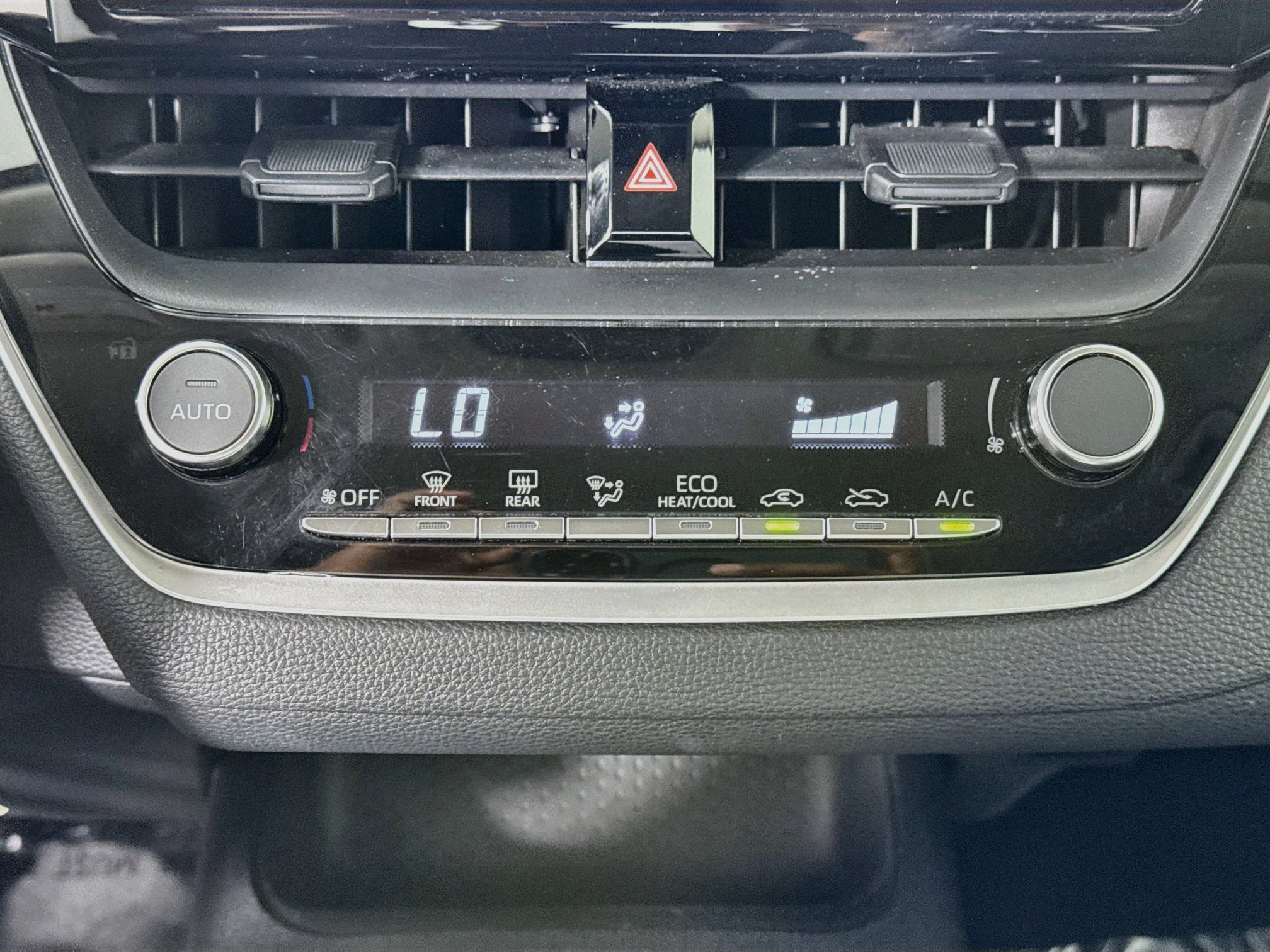 Certified 2024 Toyota Corolla LE FWD image 15