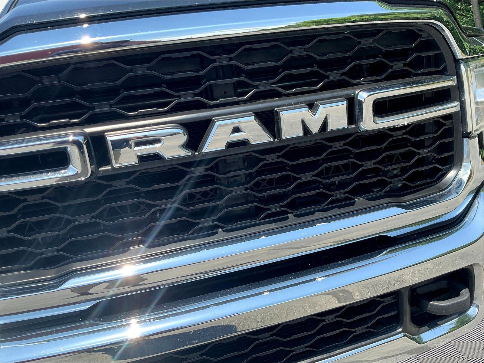 Used 2023 RAM 2500 Tradesman w/ Chrome Appearance Group AWD/4WD image 30
