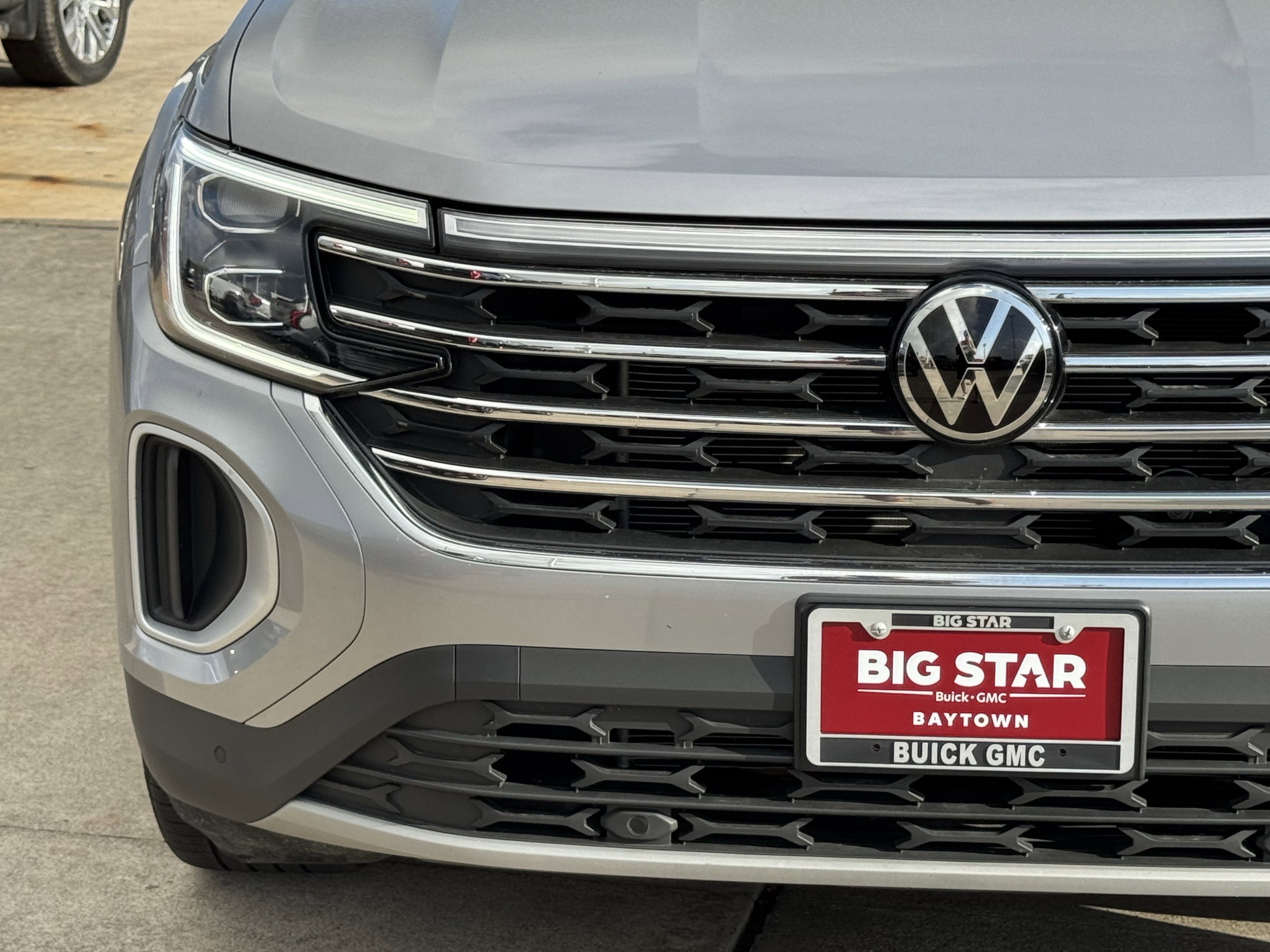 Used 2025 Volkswagen Atlas SE FWD image 6