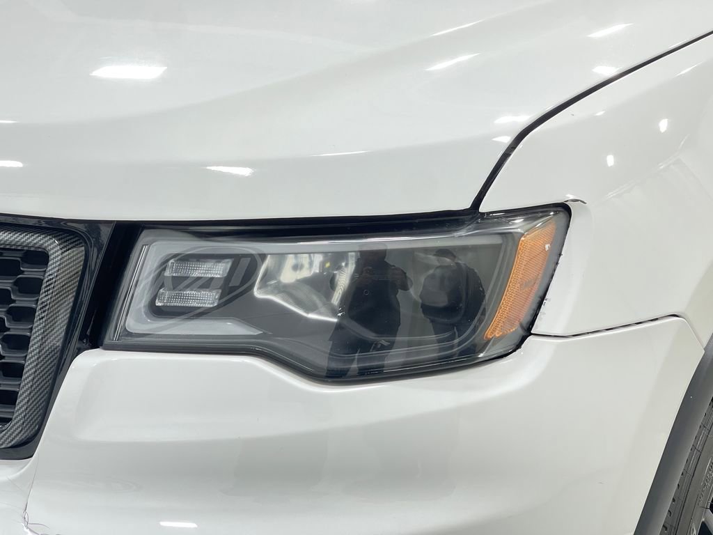 Used 2017 Jeep Grand Cherokee Limited image 33