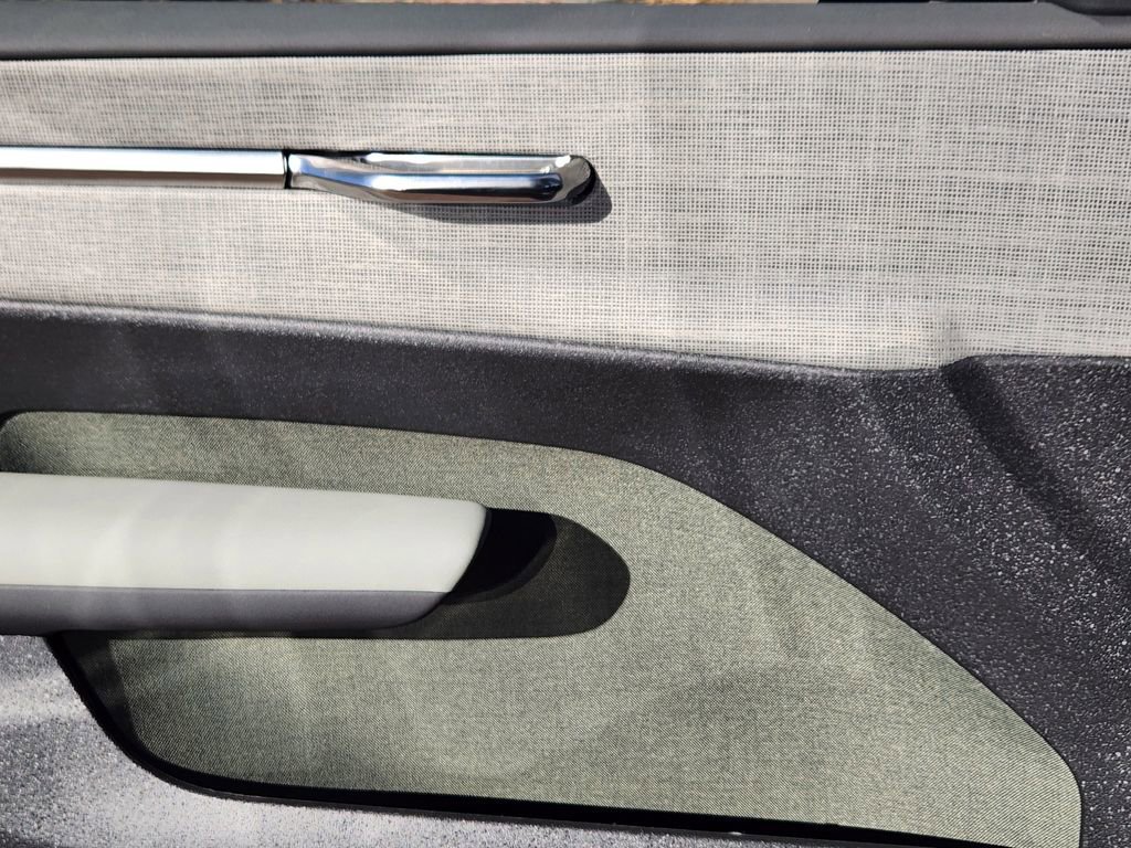 New 2026 Volvo EX30 Cross Country Ultra image 3