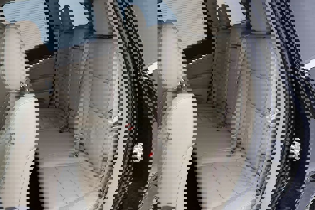 Used 2021 Jeep Grand Cherokee Limited w/ Premium Lighting Group image 12