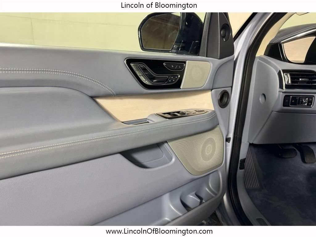 Certified 2023 Lincoln Navigator L Black Label AWD/4WD image 16