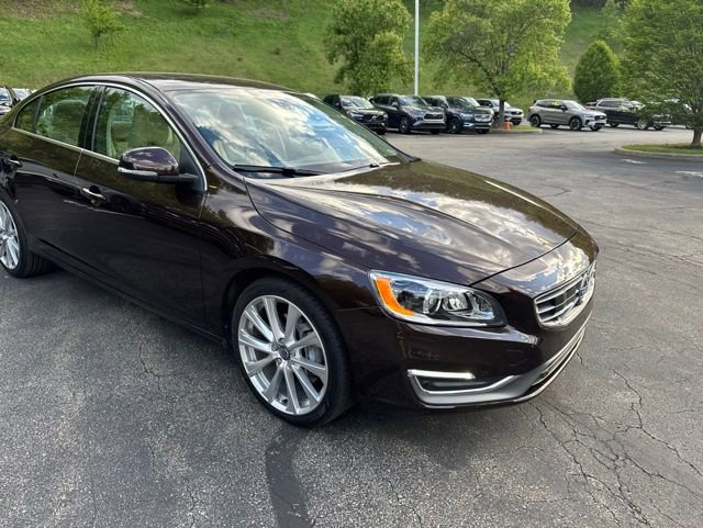 Used 2017 Volvo S60 T5 Inscription Platinum w/ Climate Package AWD/4WD image 7