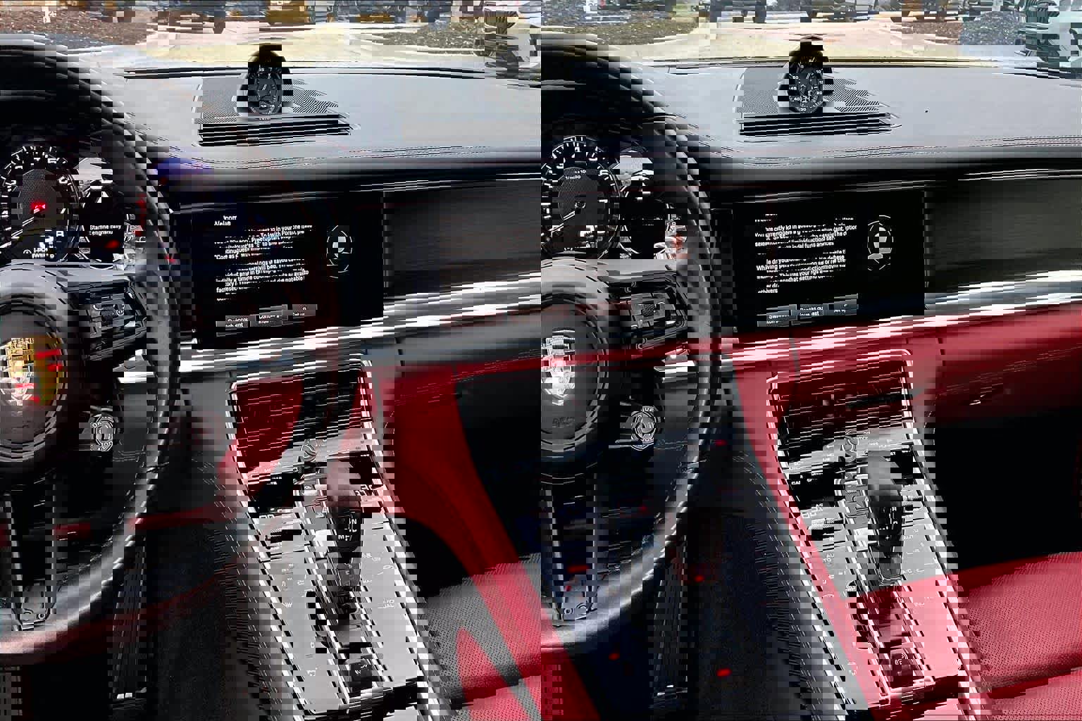 Used 2023 Porsche Panamera 4 Platinum Edition image 6