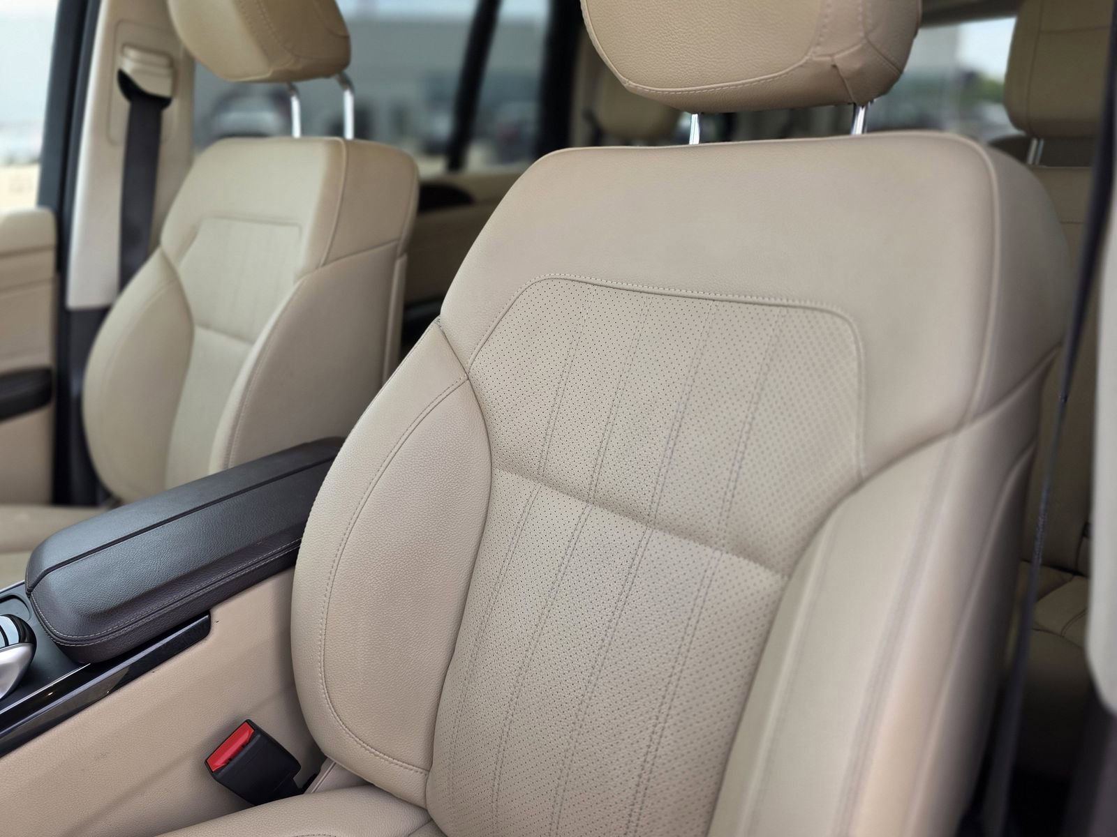 Used 2019 Mercedes-Benz GLS 450 4MATIC image 22