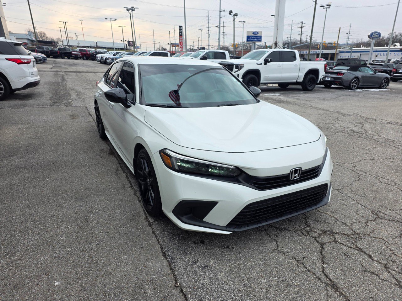 Used 2023 Honda Civic Sport image 8