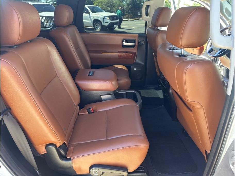 Used 2019 Toyota Sequoia Platinum AWD/4WD image 36