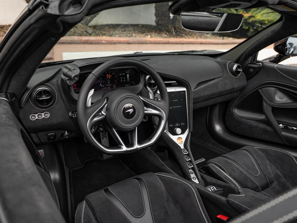 New 2026 McLaren 750S Spider RWD image 9