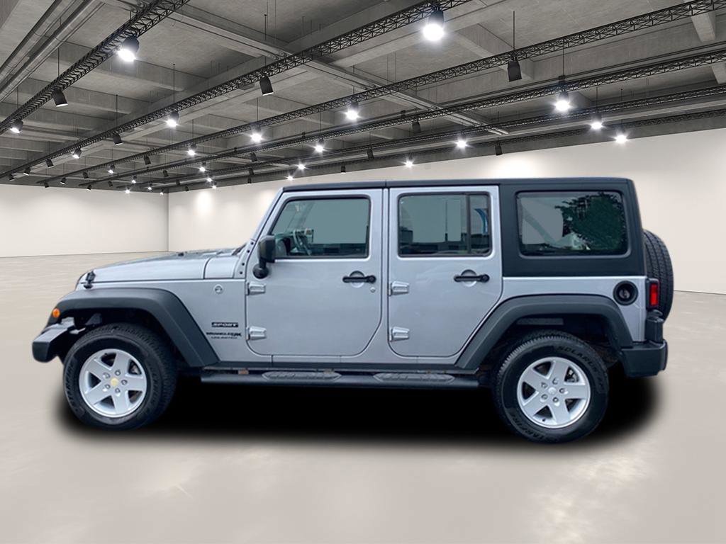 Used 2018 Jeep Wrangler Unlimited Sport w/ Connectivity Group image 4