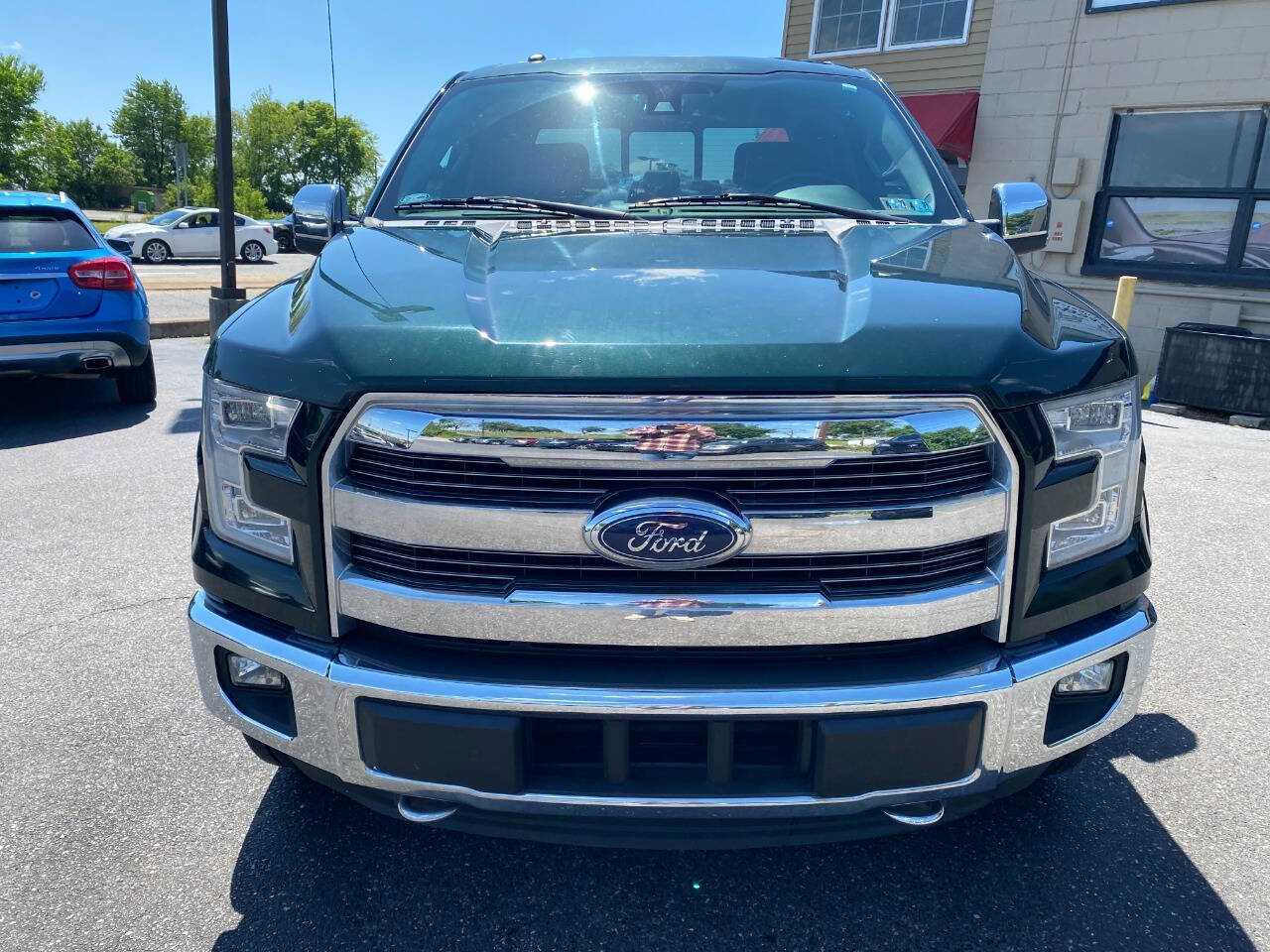 Used 2015 Ford F150 Lariat w/ Equipment Group 502A Luxury AWD/4WD image 8