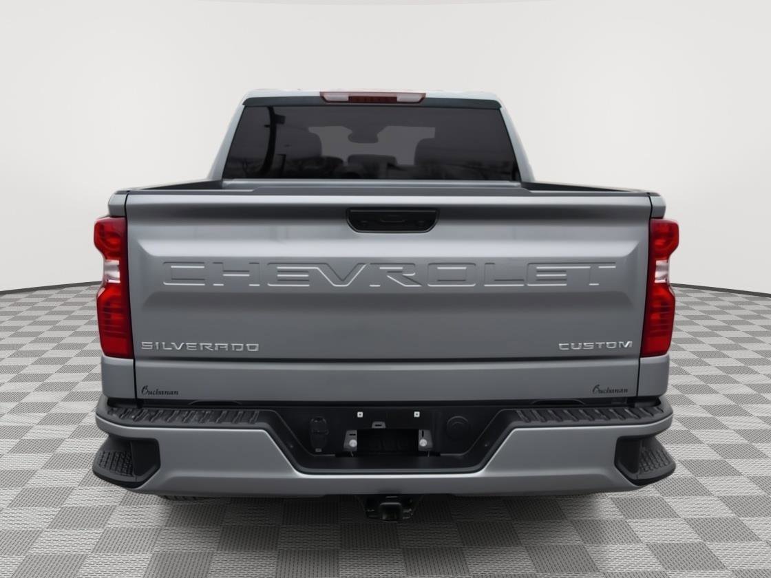 Used 2026 Chevrolet Silverado 1500 Custom image 4
