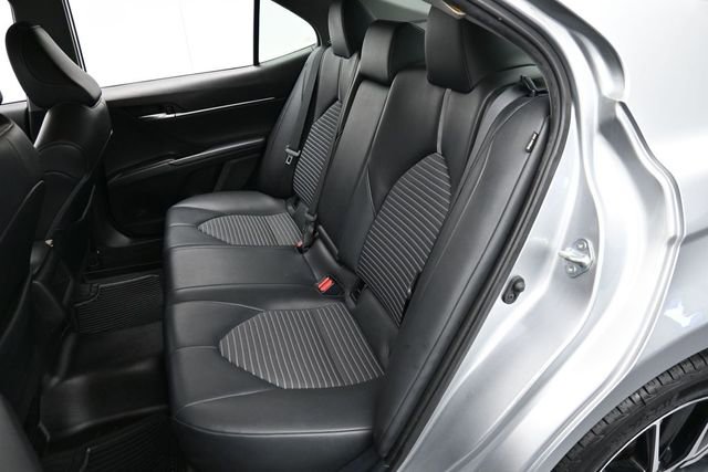 Used 2022 Toyota Camry SE FWD image 26