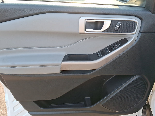 Used 2023 Ford Explorer XLT w/ Equipment Group 202A AWD/4WD image 11