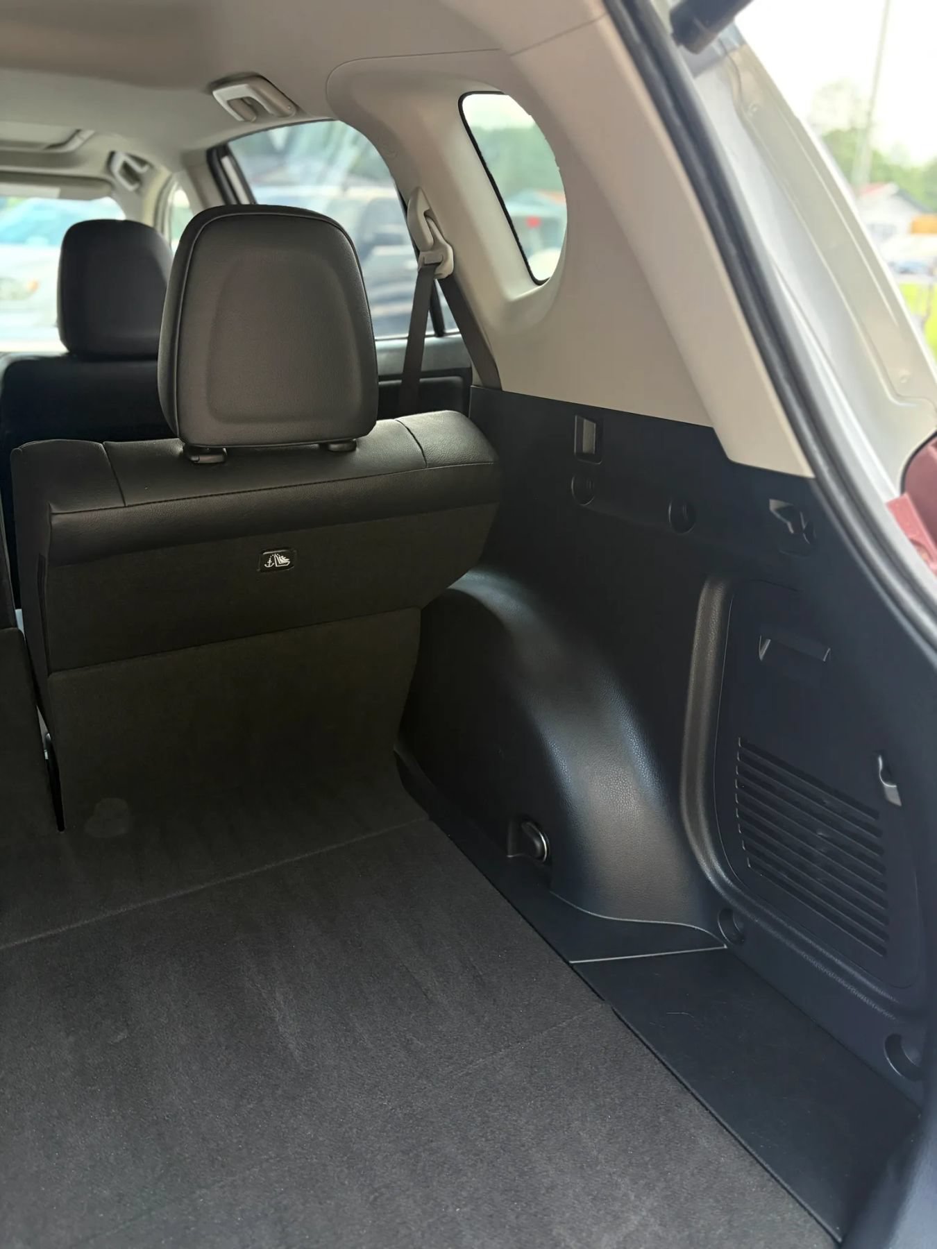 Used 2015 Toyota RAV4 Limited w/ Outdoor Package FWD image 24