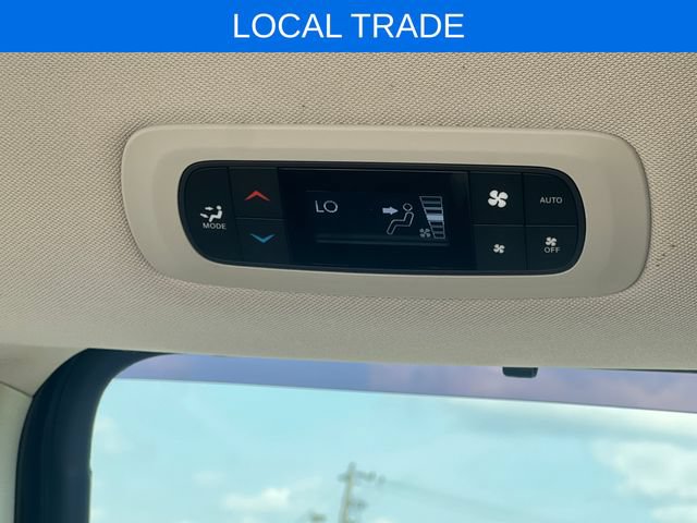 Used 2018 Chrysler Pacifica Touring-L Plus w/ Advanced Safetytec Group FWD image 24