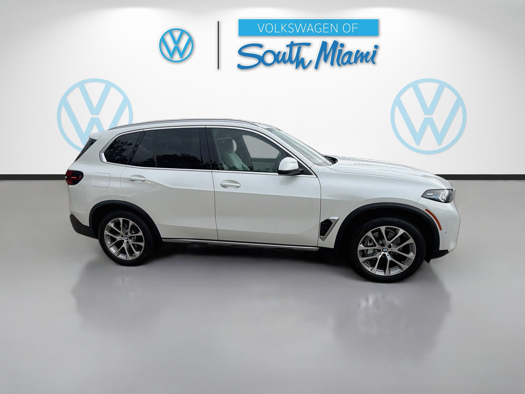 Used 2024 BMW X5 sDrive40i w/ Executive Package RWD image 8