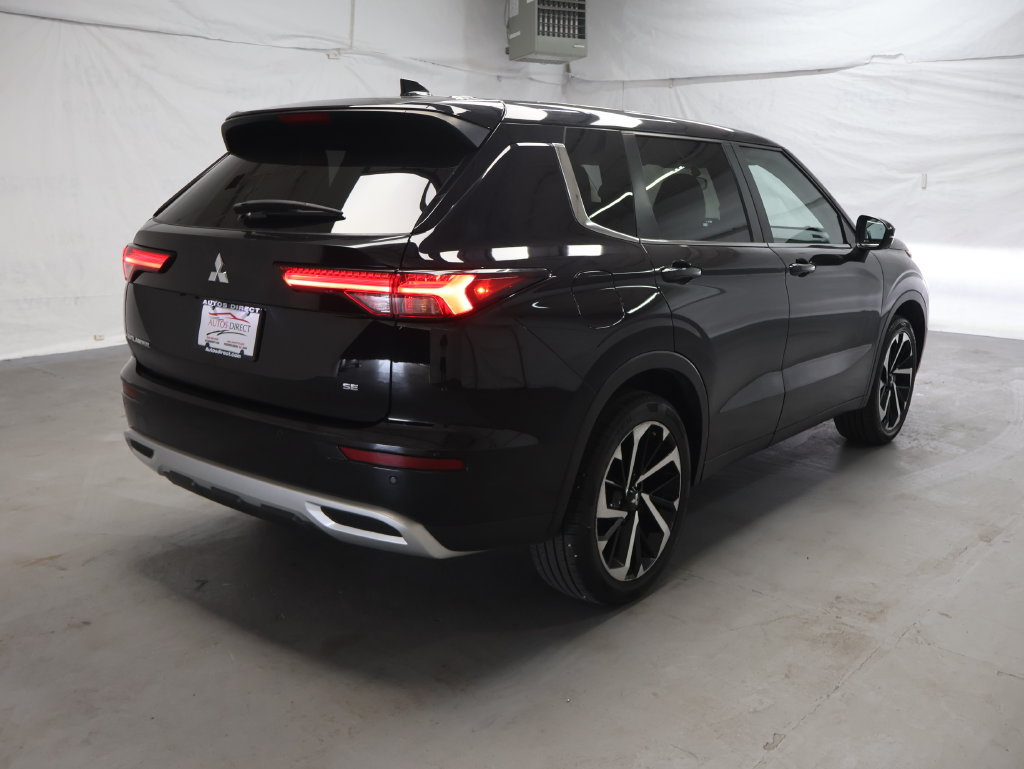 Used 2024 Mitsubishi Outlander SE FWD image 7