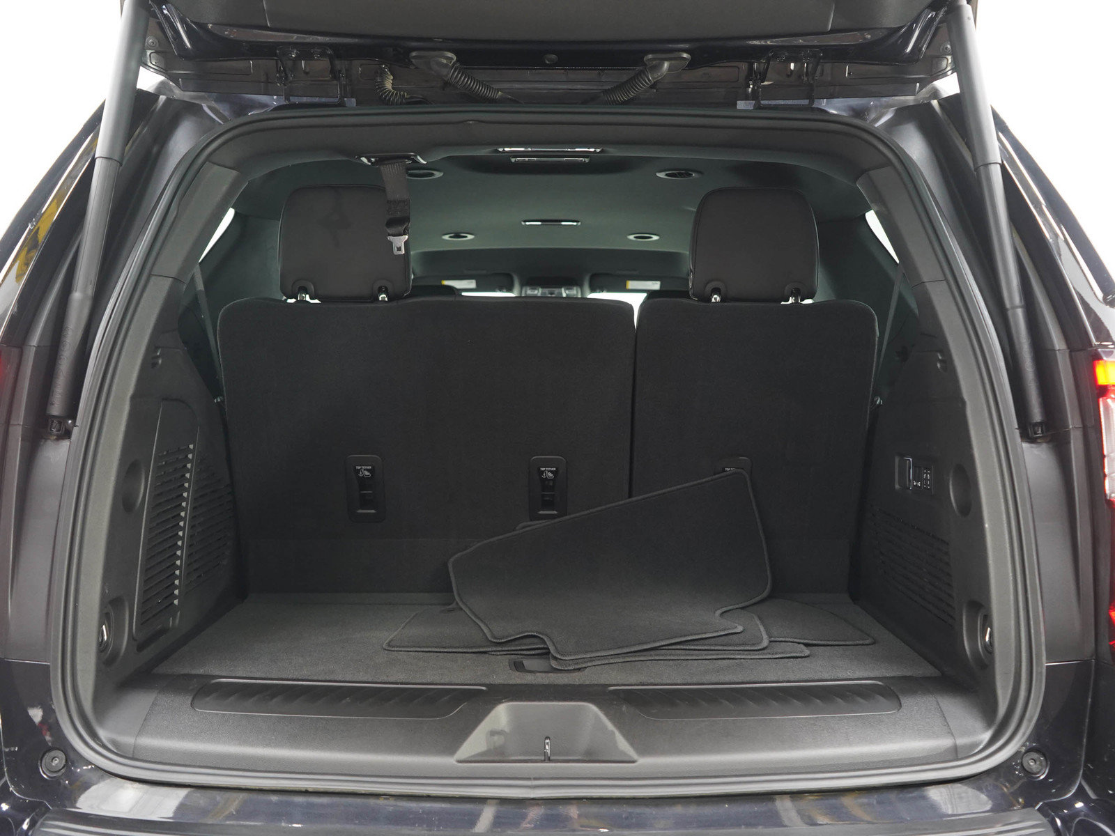 Used 2025 GMC Yukon Elevation AWD/4WD image 17