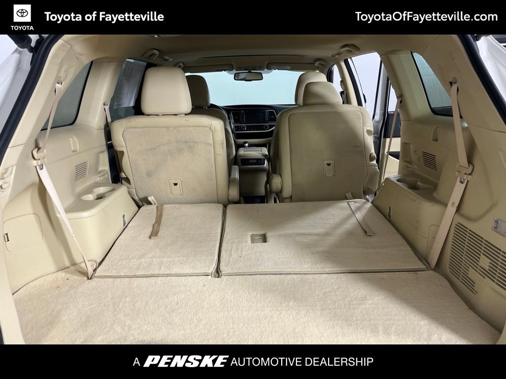 Used 2015 Toyota Highlander Limited FWD image 10