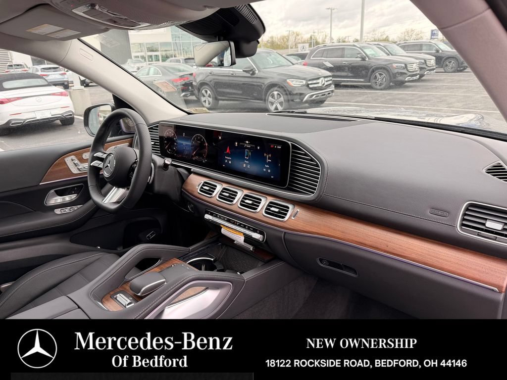 New 2026 Mercedes-Benz GLS 450 4MATIC image 33