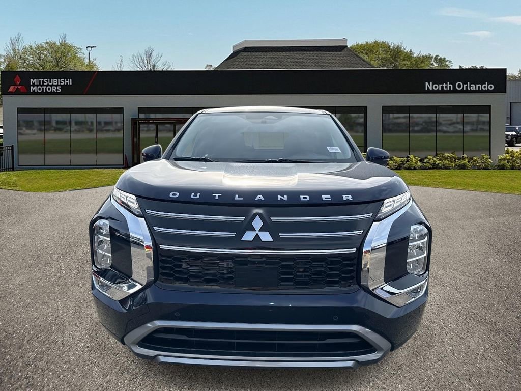 New 2026 Mitsubishi Outlander SE image 8
