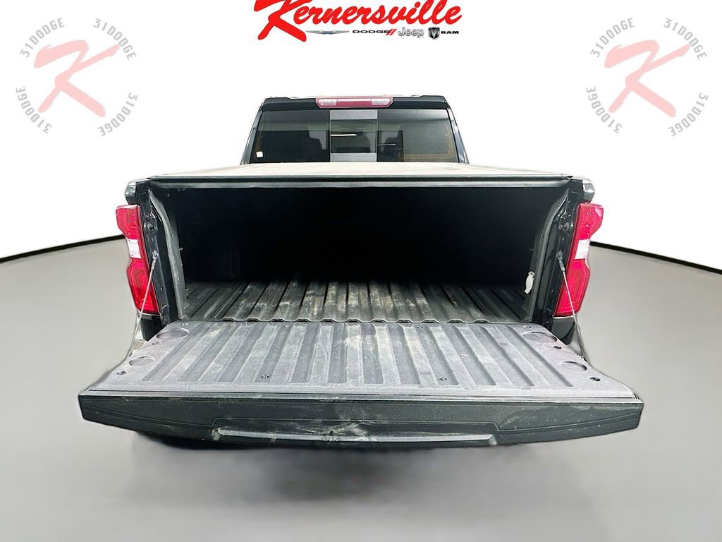 Used 2021 Chevrolet Silverado 1500 High Country image 30