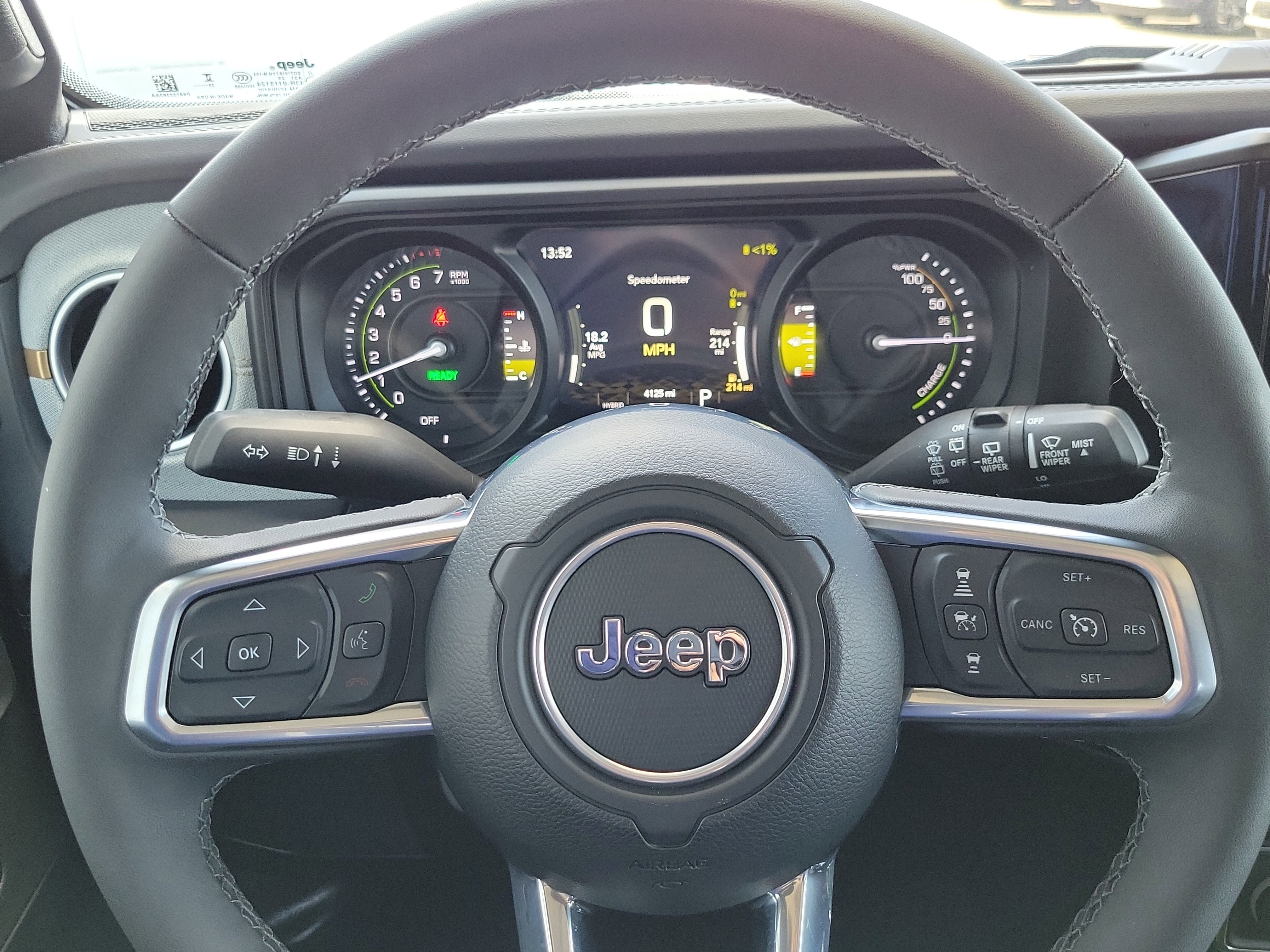 Used 2025 Jeep Wrangler Unlimited Sahara image 8