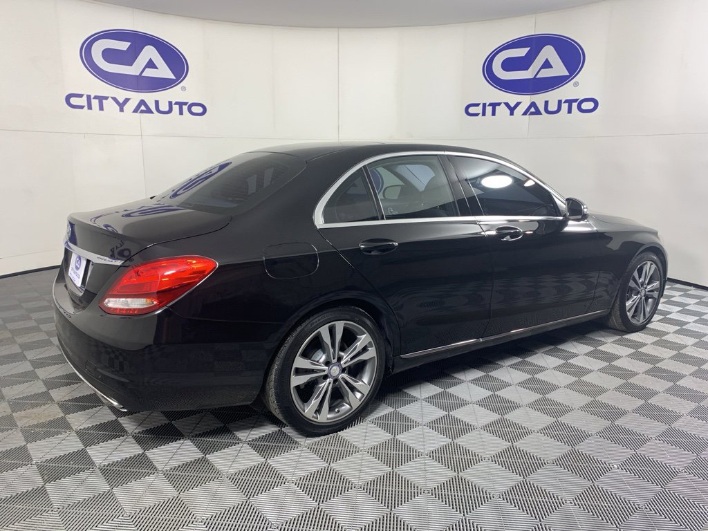 Used 2017 Mercedes-Benz C 300 Sedan image 3