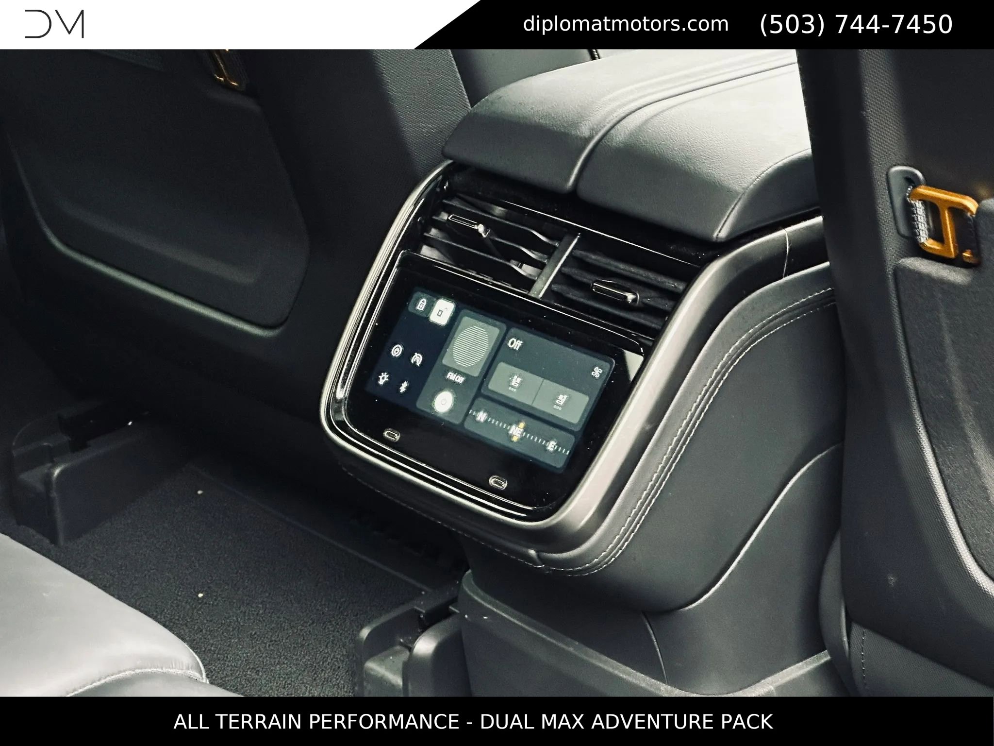 Used 2024 Rivian R1S Adventure image 24