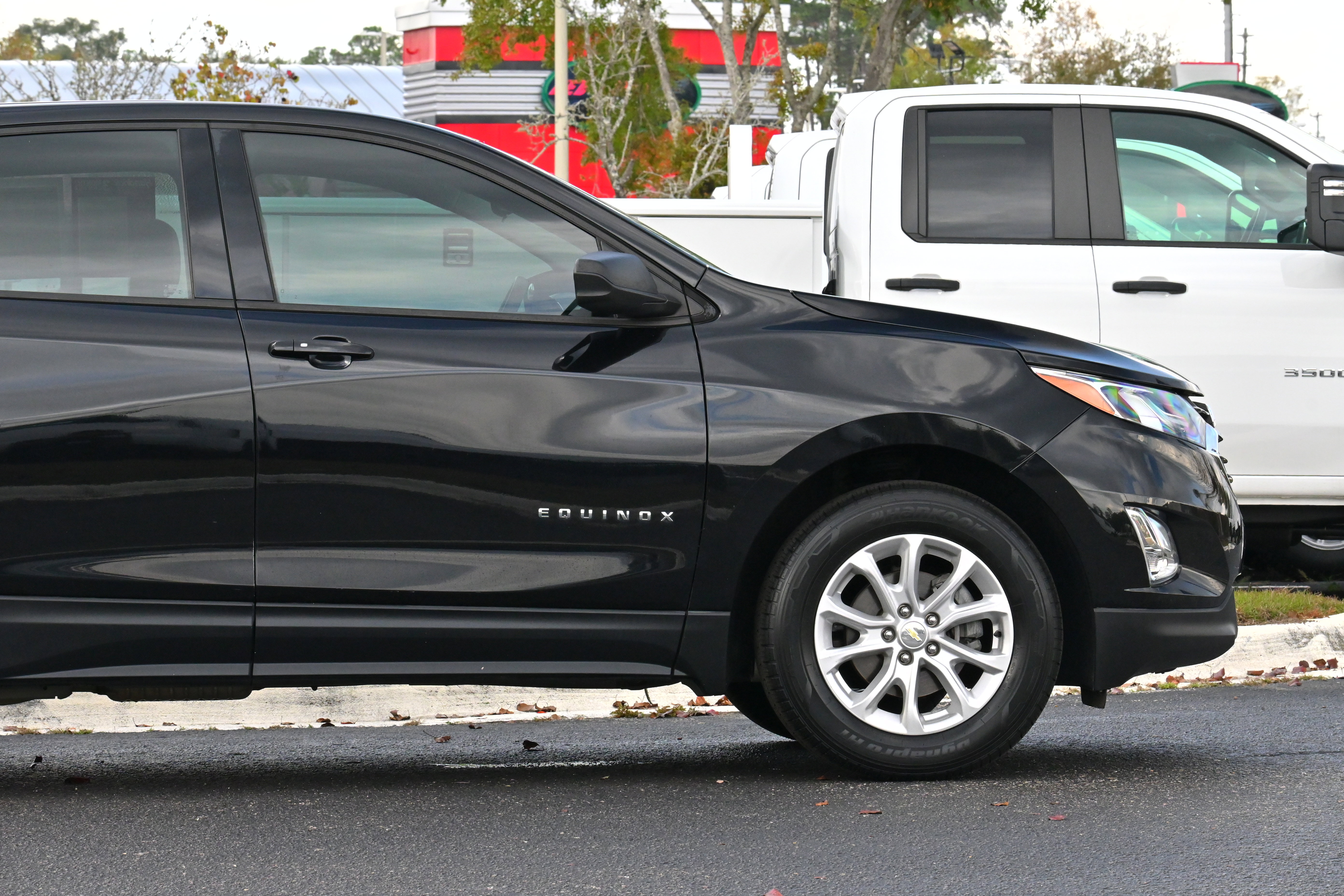 Used 2019 Chevrolet Equinox LS image 6