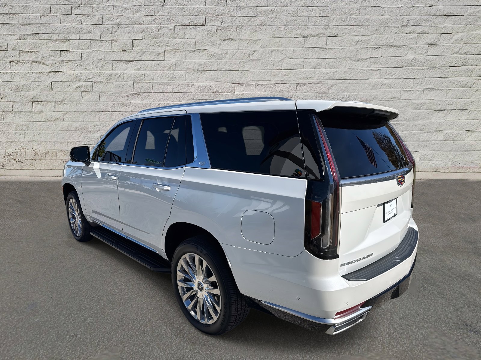 Used 2024 Cadillac Escalade Premium Luxury AWD/4WD image 6
