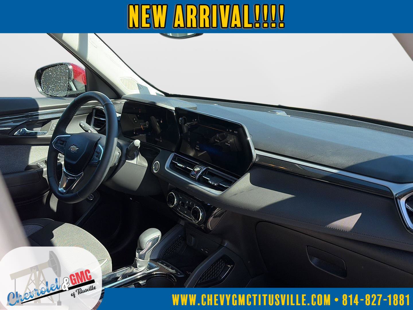 Used 2025 Chevrolet TrailBlazer LT w/ Convenience Package AWD/4WD image 2
