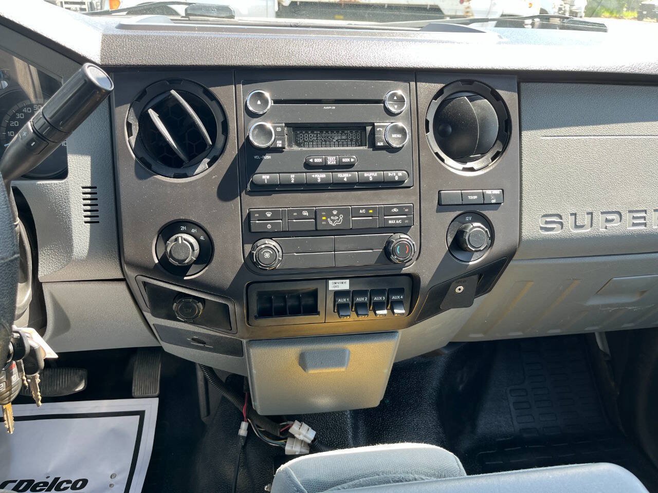 Used 2015 Ford F550 4x4 SuperCab Super Duty w/ Power Equipment Group image 10