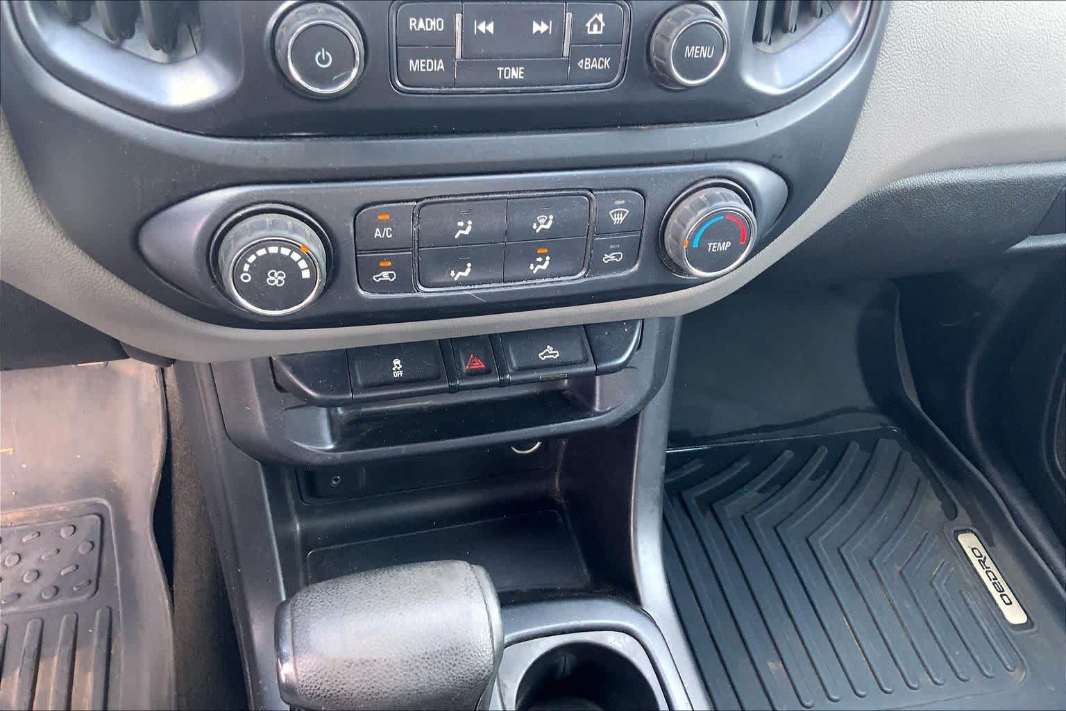Used 2017 Chevrolet Colorado W/T RWD image 35