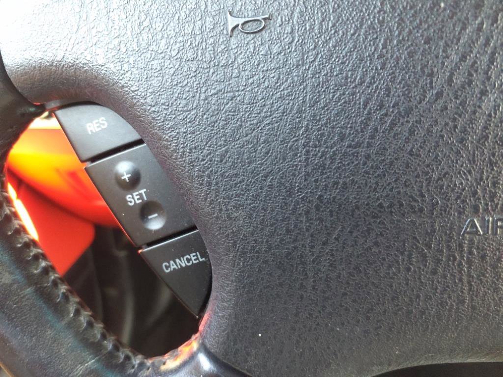 Used 2004 Ford Thunderbird Deluxe image 13