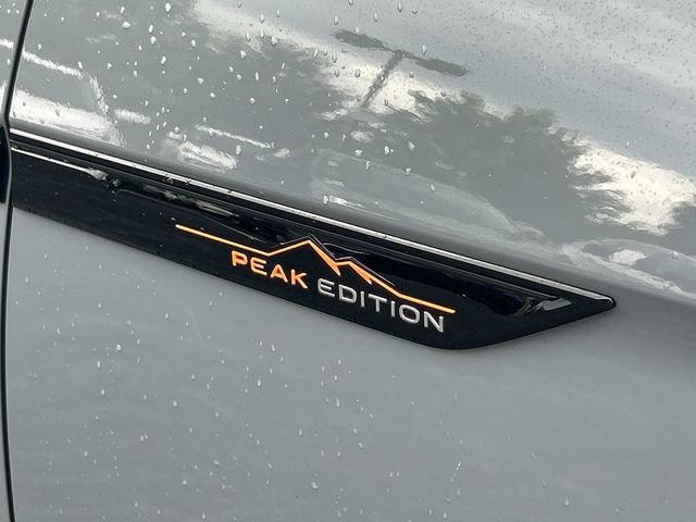 Used 2024 Volkswagen Atlas Peak Edition SE AWD/4WD image 16