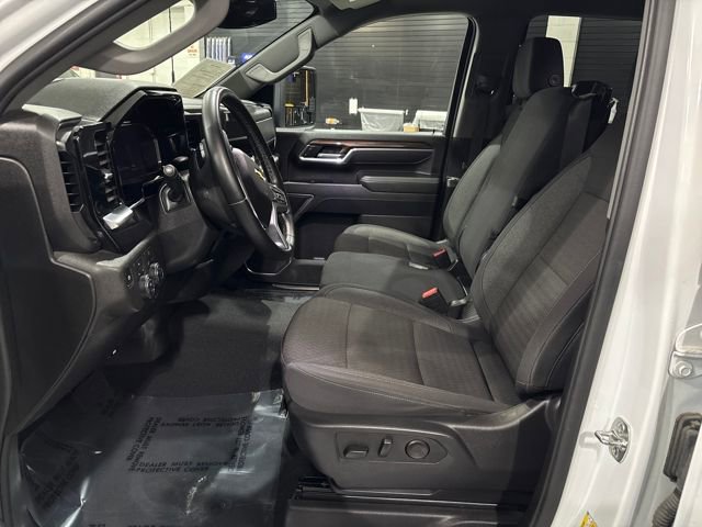 Used 2025 Chevrolet Silverado 2500 LT w/ Convenience Package image 11