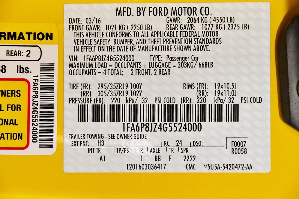 Used 2016 Ford Mustang Shelby GT350 w/ Track Package image 13