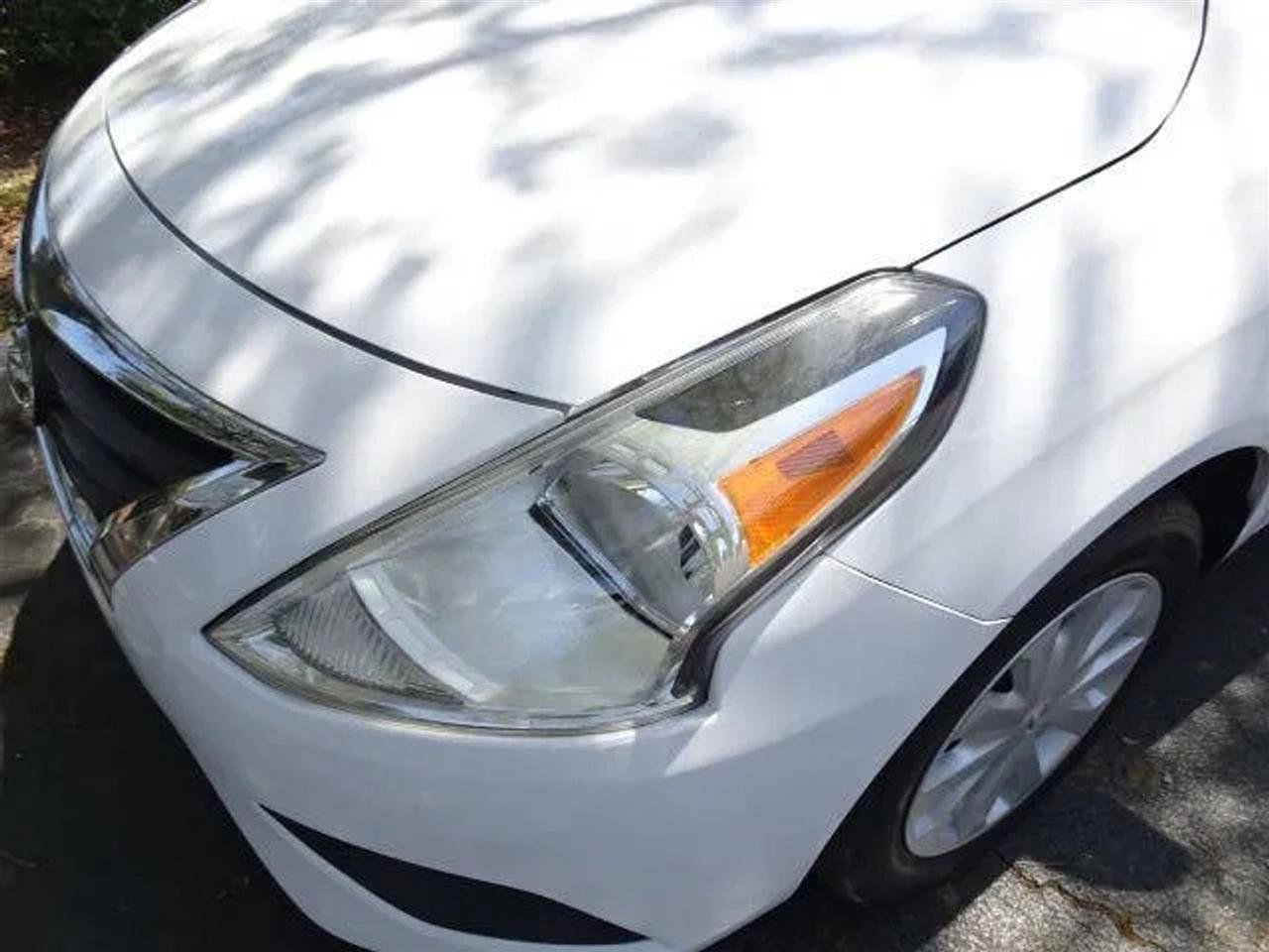 Used 2018 Nissan Versa SV image 15