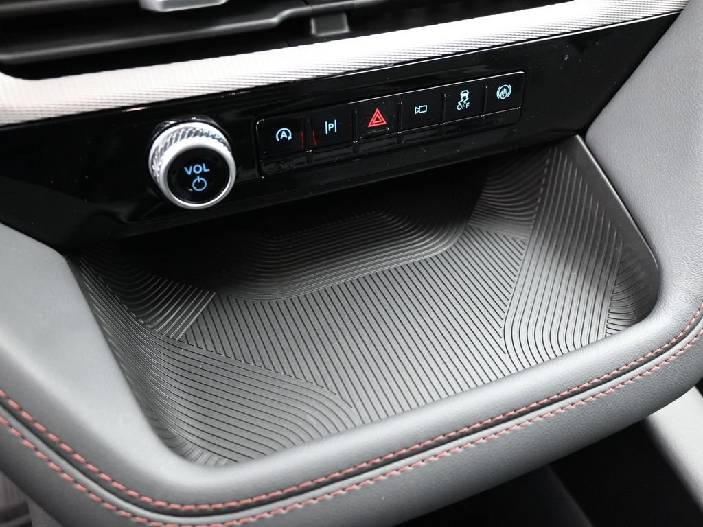 New 2026 Ford Explorer Active RWD image 16